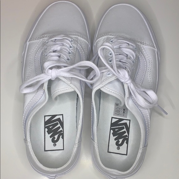 White Canvas Old Skool Mule Vans - Picture 4 of 5
